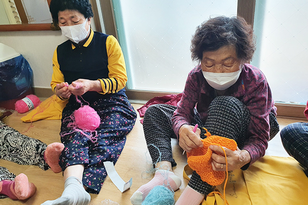 마을공동체사업_뜨개교실 프로그램 진행